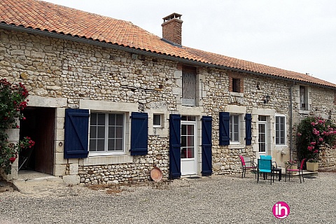 Location de meublé : CIVAUX Petite maison à la ferme à côté de Montmorillon