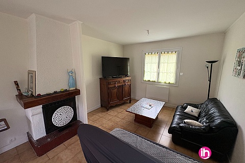 Location pour salarié en déplacement de meublé : DAMPIERRE - Logement 3 chambres, 4 lits - 8 minutes centrale