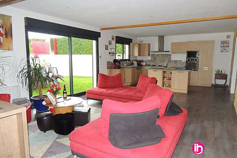 Location de meublé : P 213 - LA LOUPE : Maison - 3 chbre - Gite à BRETONCELLES