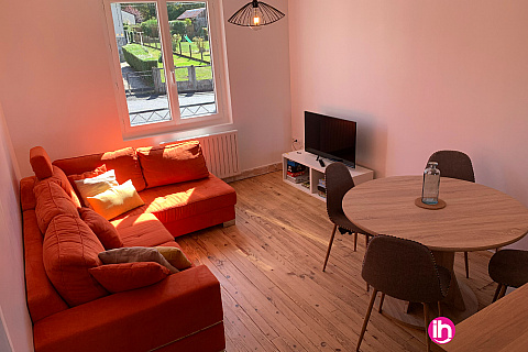 Location de meublé : AURILLAC : maison 5 personnes - 3 chambres, NAUCELLES