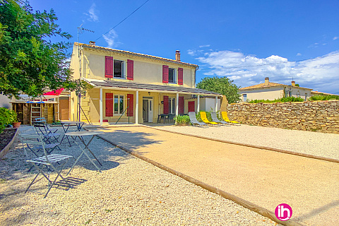 Location de meublé : SAINT-GERVASY : maison 5 personnes - 4 chambres, Saint-Gervasy