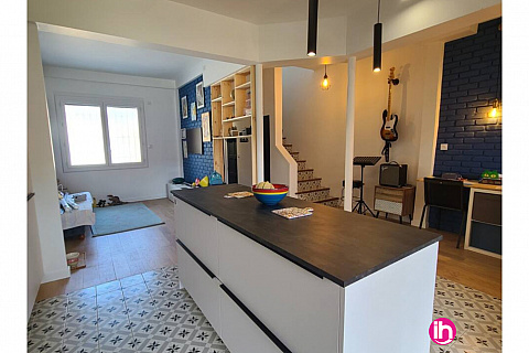 Location de meublé : AVIGNON : maison 3 pers, 2 chbres, terrasse & parking - Avignon