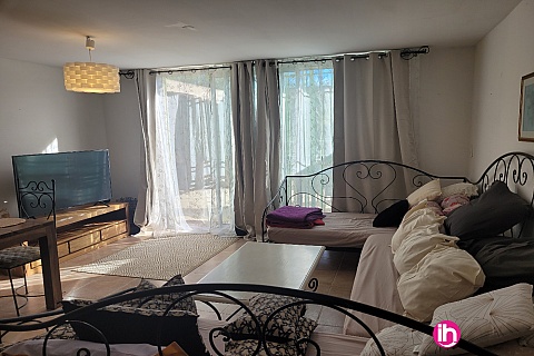 Location de meublé : ARLES : petit appartement 2 personnes - 1 chambre, Fontvieille