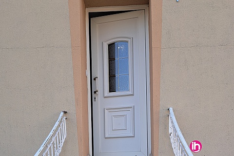 Location de meublé : Pontpierre maison 3 chb