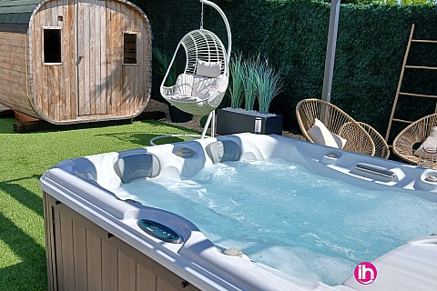 Location de meublé : ROANNE : maison 6 personnes - 2 chambres, Saint-Symphorien-de-Lay