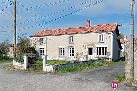Location de meublé : AIRVAULT : maison 5 personnes - 5 chambres, MAISONTIERS