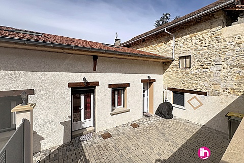 Location de meublé : Jolie Maison de Village